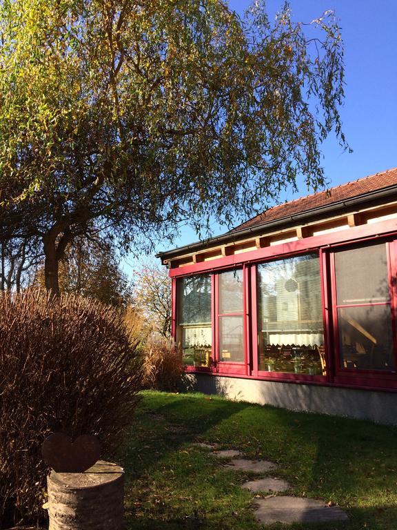 Sonnenblumenhof Guest House Muehlheim Exterior photo